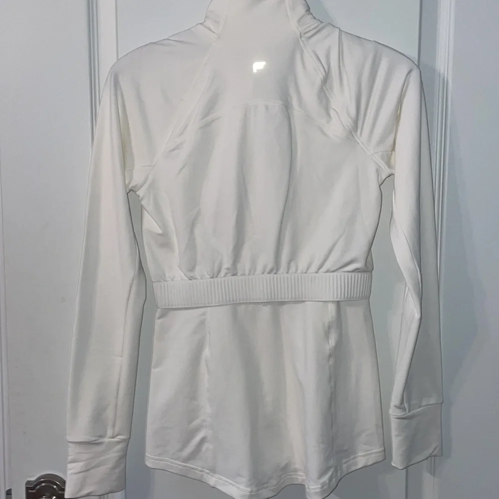 Fabletics white zip up - Picture 2 of 4